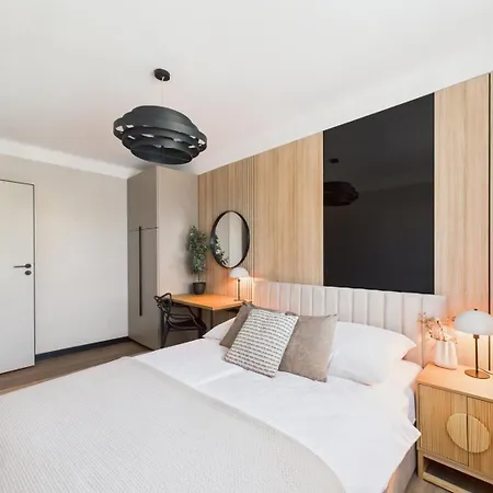 公寓 Apartamentysnu, Kusocinskiego 拉多姆